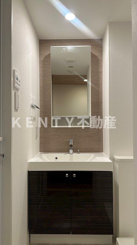 洗面設備　脱衣スペースもあります