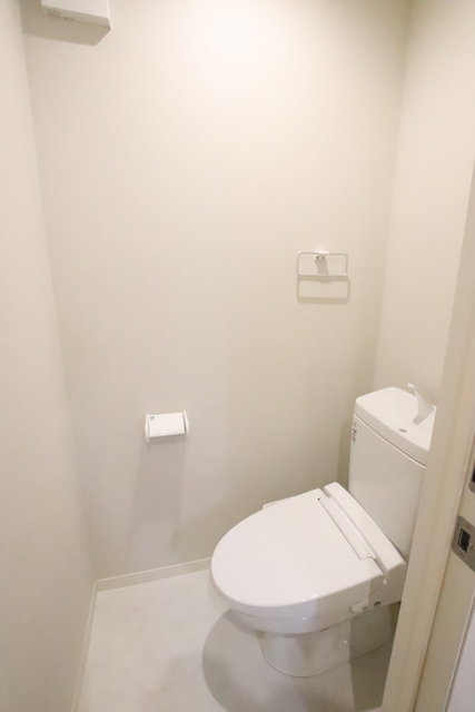 トイレ　★温水洗浄便座付きです★