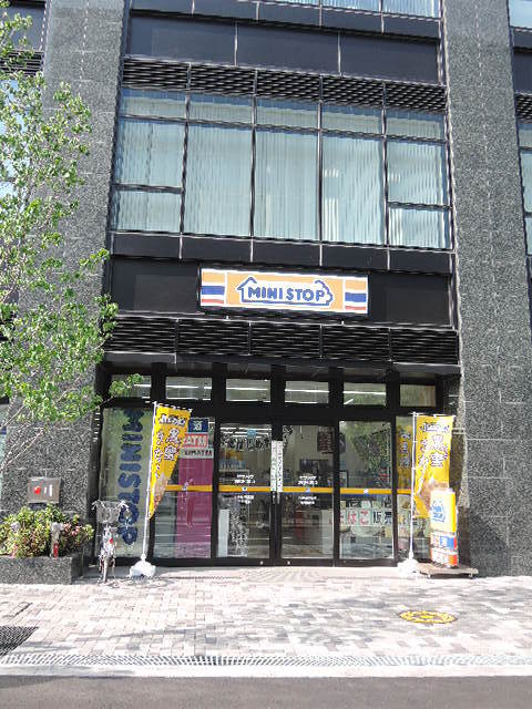 コンビニ　ミニストップ調布駅小島町店（コンビニ）まで179m