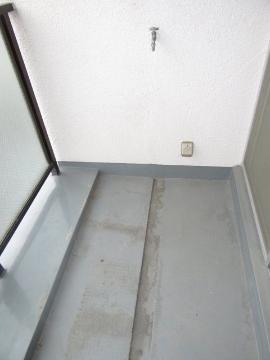 　バルコニー　ベランダ