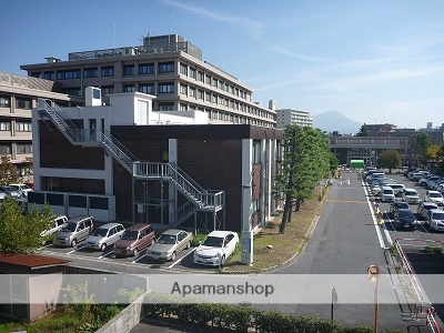 大学・短大　国立鳥取大学医学部（大学・短大）まで202m