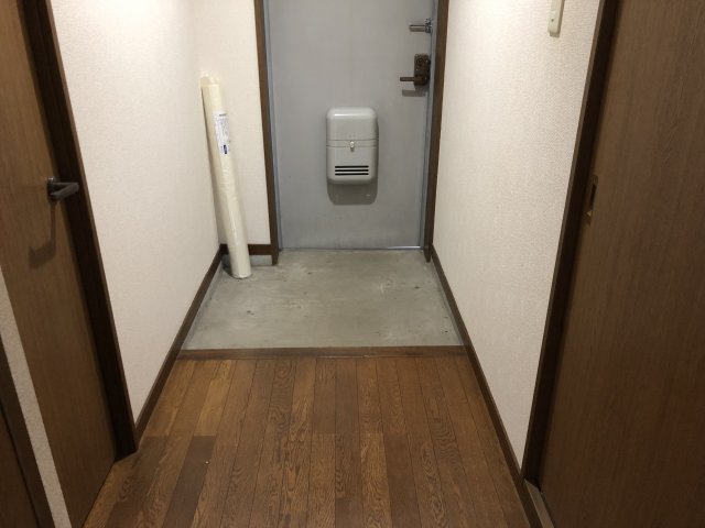玄関　別部屋参照