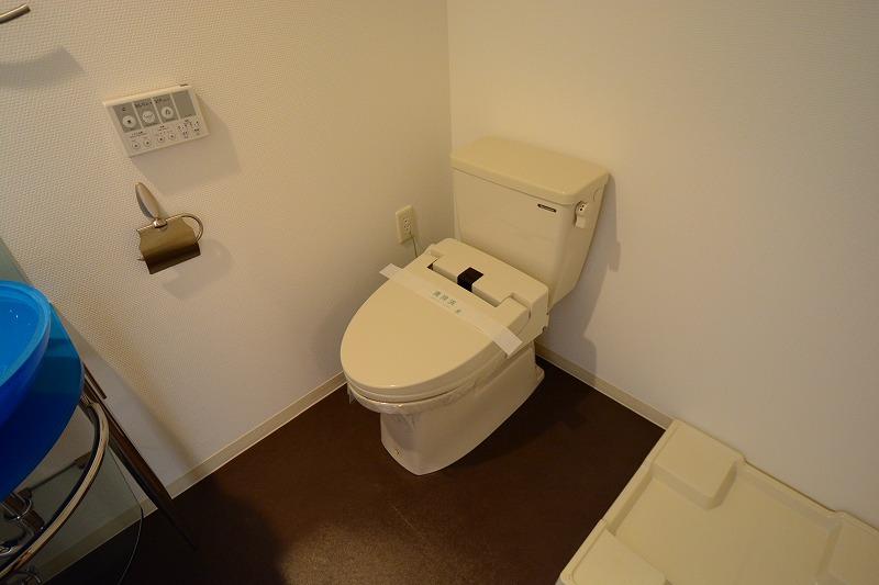 トイレ　温水洗浄便座機能付きトイレ☆