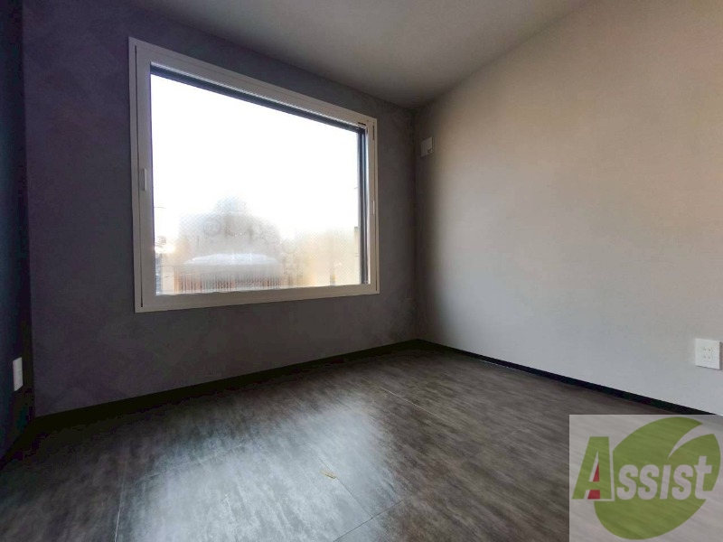 その他部屋・スペース　こちらのお部屋は光が差し込む、温かみのあるお部屋です。