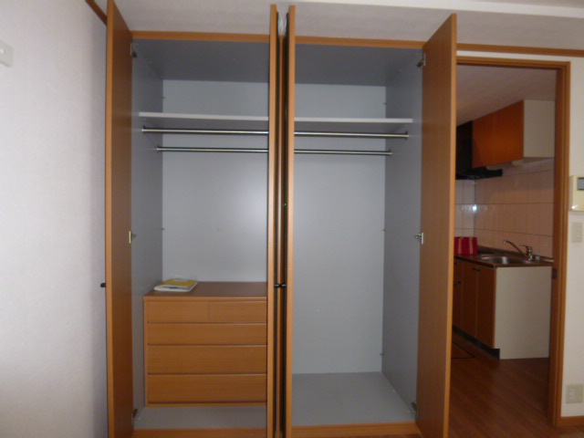 収納　クローゼット