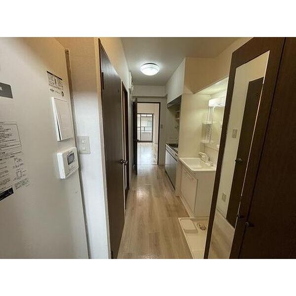 洗面設備　洗面台　※同タイプの部屋のお写真です