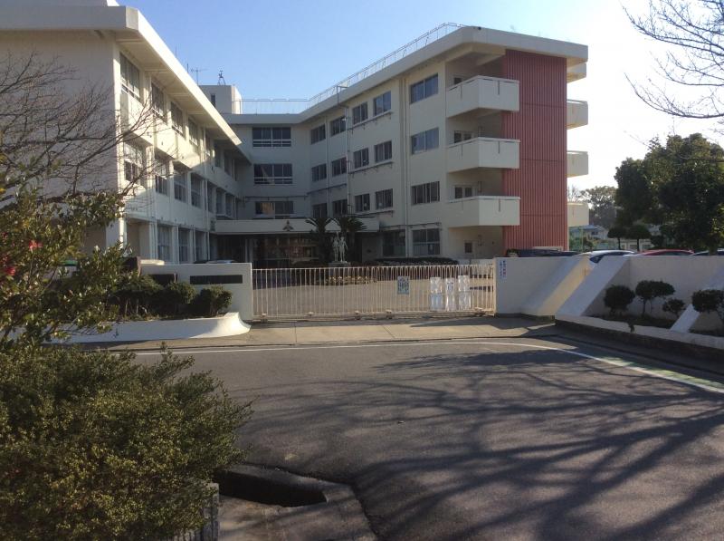 小学校　旭竜小学校（小学校）まで3933m