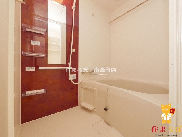 バス・シャワールーム　「見た目じゃなく、心に“しっくりくる”を大切に。」