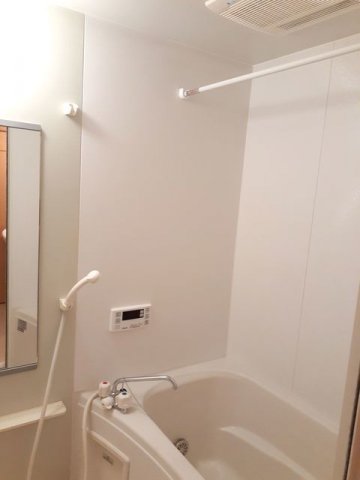 バス・シャワールーム　きれいなお風呂です