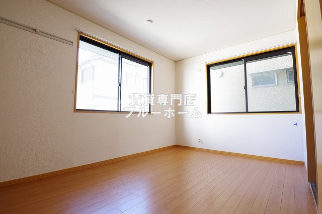 その他　7.5帖のゆとりのある洋室！