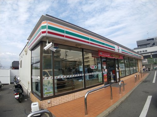 コンビニ　セブンイレブン 船橋駿河台1丁目店（コンビニ）まで156m