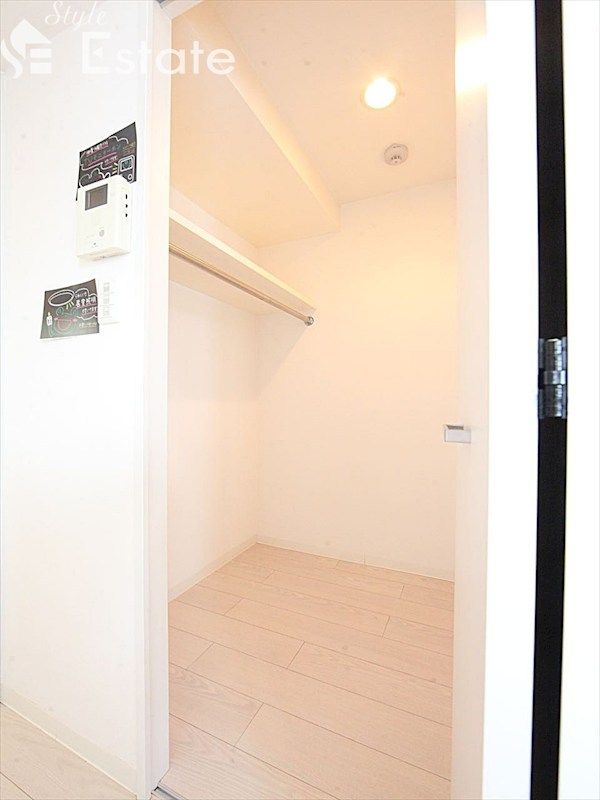 収納　ウォークインクローゼット