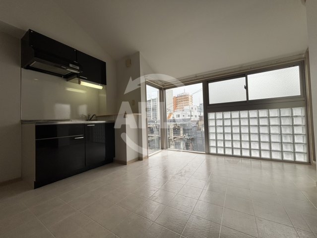 居室・リビング　セレブコート朝潮橋　リビング