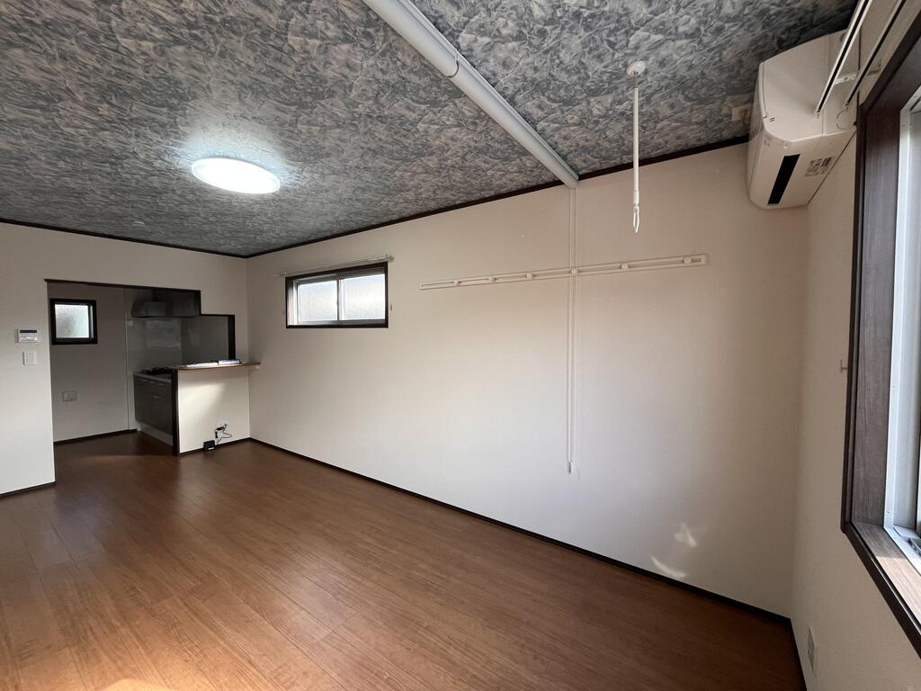 居室・リビング　※同タイプ写真