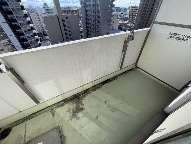 バルコニー　同物件別部屋写真