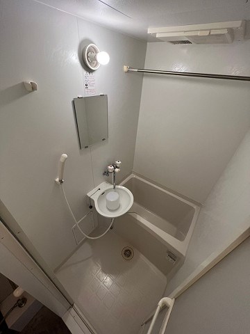 バス・シャワールーム　きれいなお風呂です