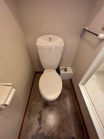 トイレ　清潔感のあるトイレです