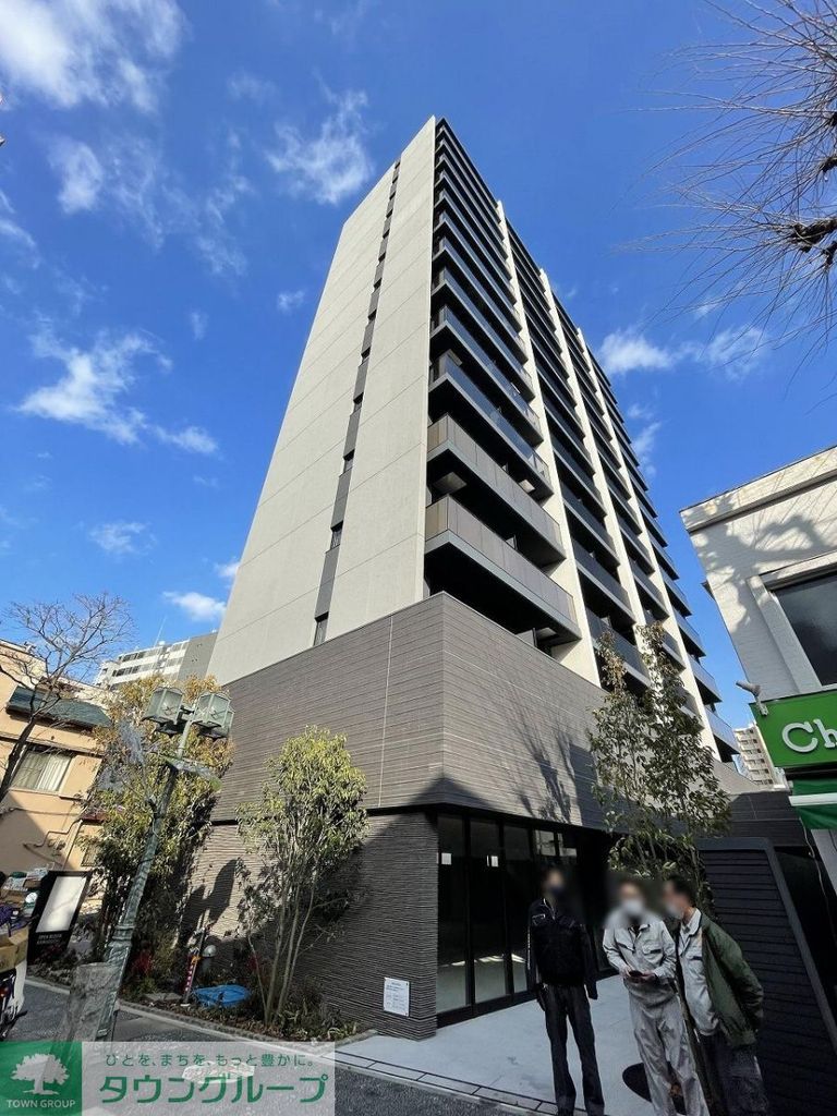 建物外観　駐車場