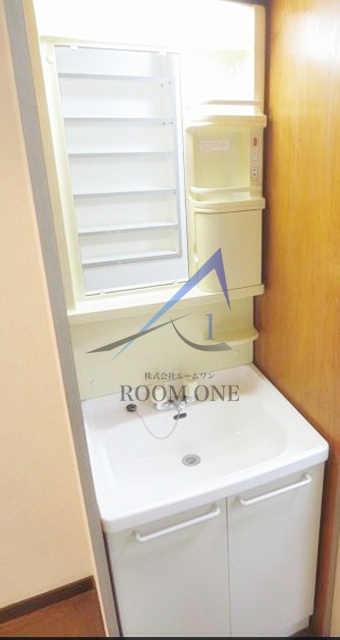 洗面設備　洗面台です。