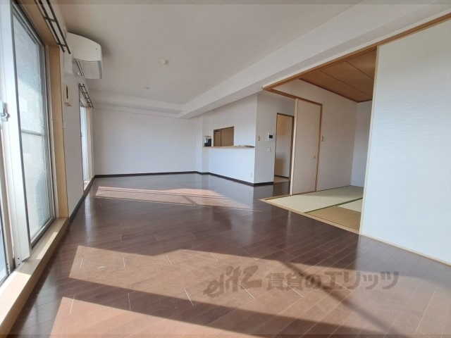 居室・リビング　リビング