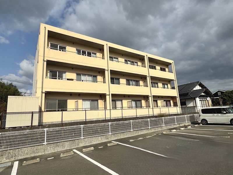 建物外観　建物外観を気になさる方へ、見た目の良い物件です