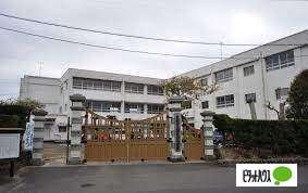 小学校　藤枝市立西益津小学校（小学校）まで1213m