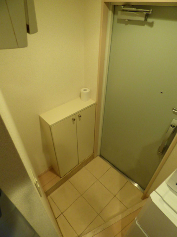 玄関　《家具・家電付き住戸》