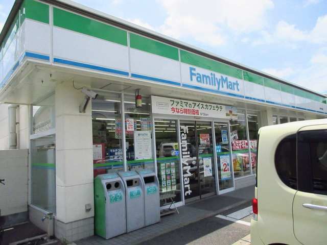 コンビニ　ファミリーマート 多布施店（コンビニ）まで300m