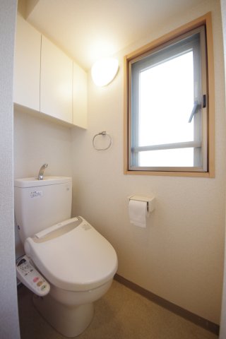 トイレ　別部屋参考写真