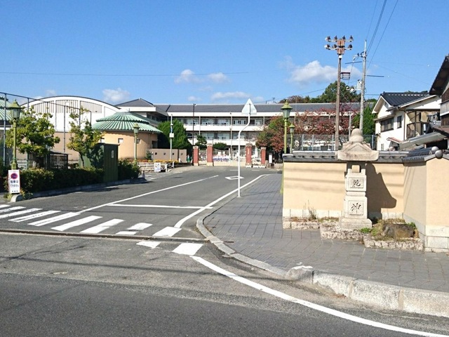 小学校　早島町立早島小学校（小学校）まで361m