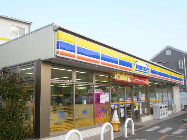 コンビニ　ミニストップ（コンビニ）まで300m