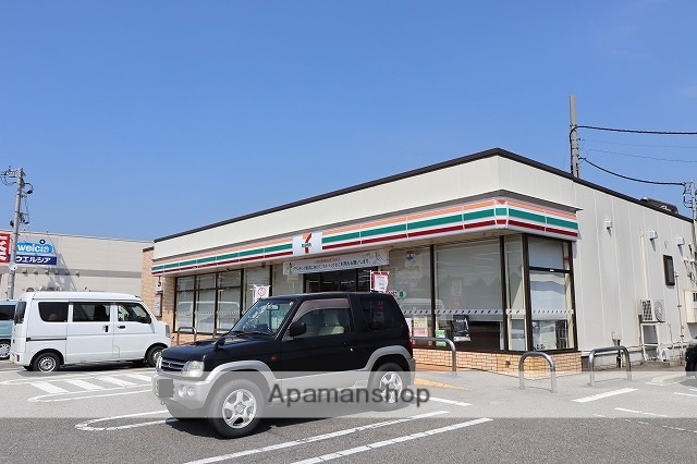 コンビニ　セブンイレブン（コンビニ）まで331m