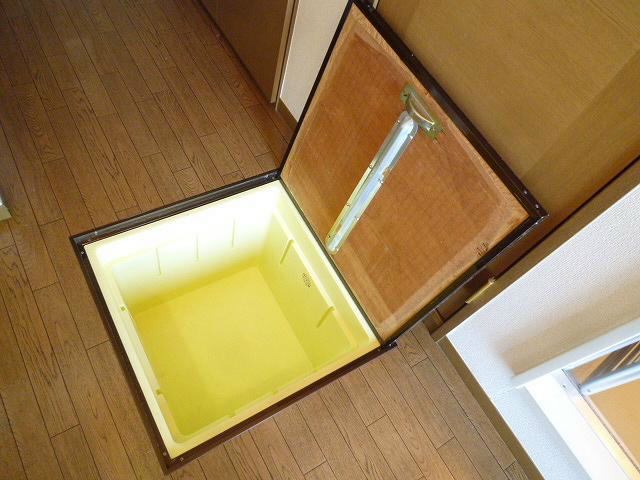その他部屋・スペース　床下収納