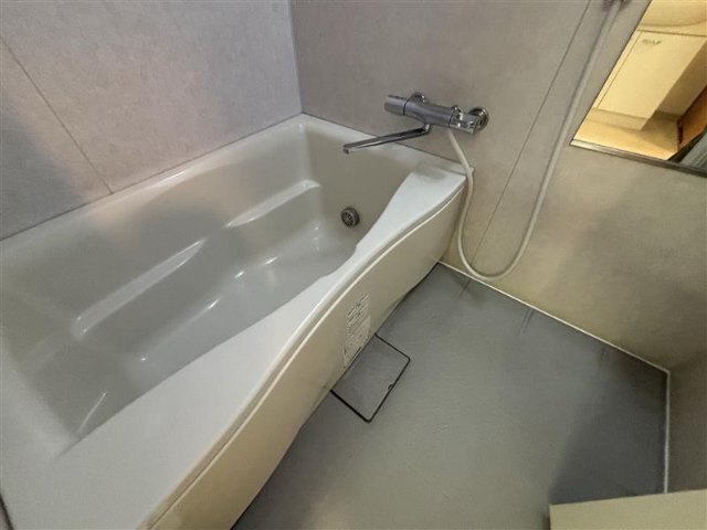 バス・シャワールーム　追焚機能付き♪