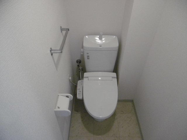 トイレ　参考写真