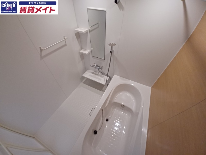 バス・シャワールーム　同物件別部屋の写真