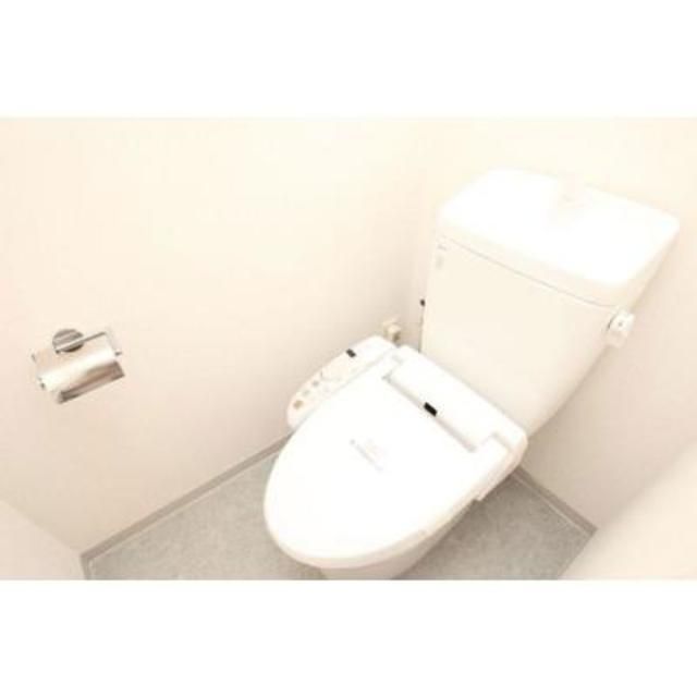 トイレ　ゆったりとした空間のトイレです