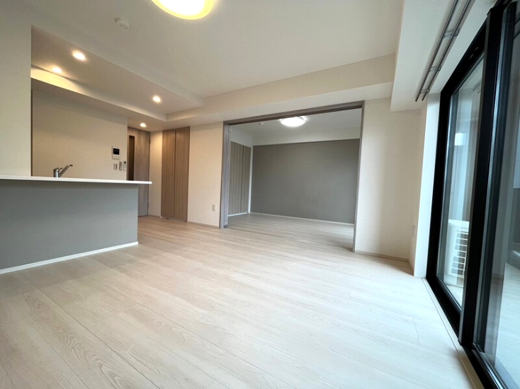 居室・リビング　【参考】同建物内の別のお部屋の画像です