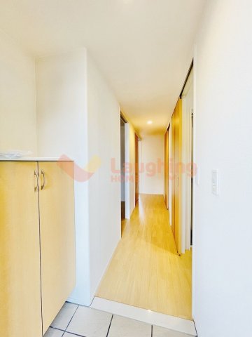 玄関　落ち着いた玄関です