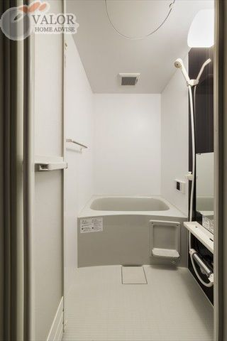 バス・シャワールーム　玄関