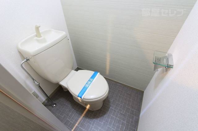 プレステージ中村公園のトイレ写真