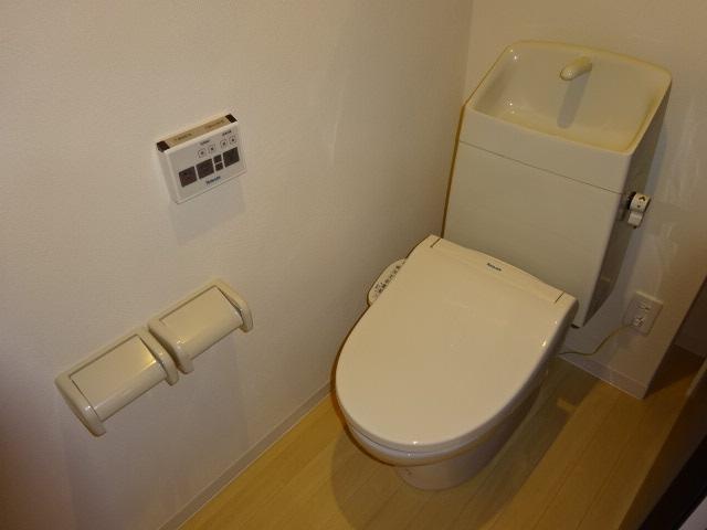 フォーティーンヒルズ IIのトイレ写真
