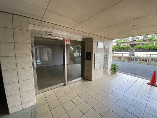 ＪＲ総武線快速 市川駅 徒歩7分 6階建 築21年の外観写真