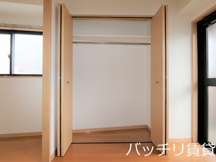 収納　別号室タイプの為、現状を優先致します。