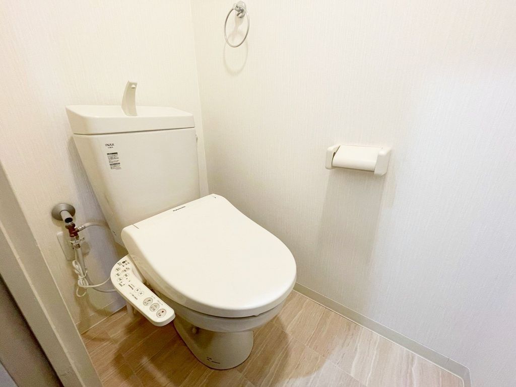 トイレ　※同施工会社のイメージ写真※