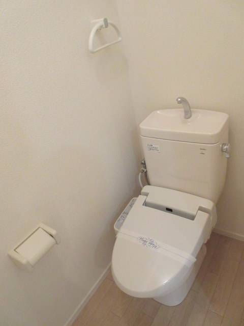 トイレ　ウォシュレット付のトイレ