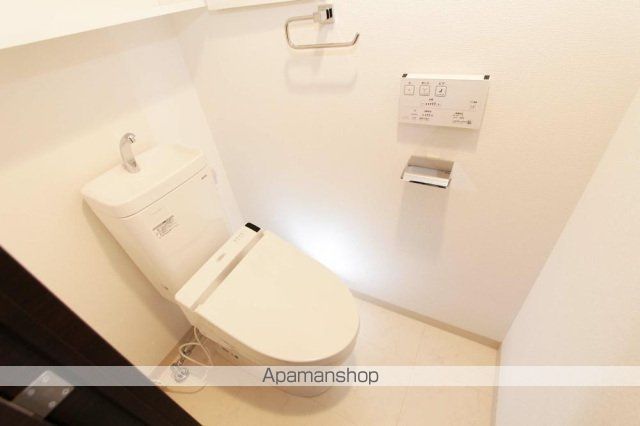 スカイコートパレス鷺沼のトイレ写真