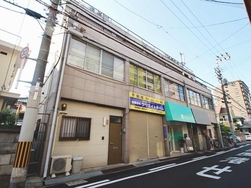 【コーポ上野芝の建物外観】