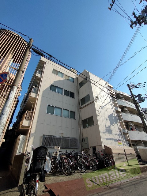 大阪市港区田中のマンションの建物外観