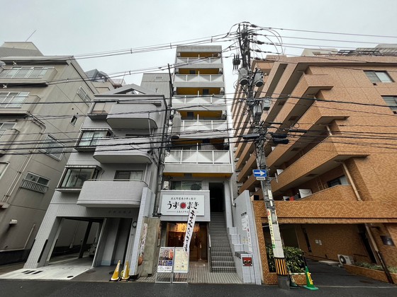 広島市中区大手町のマンションの建物外観